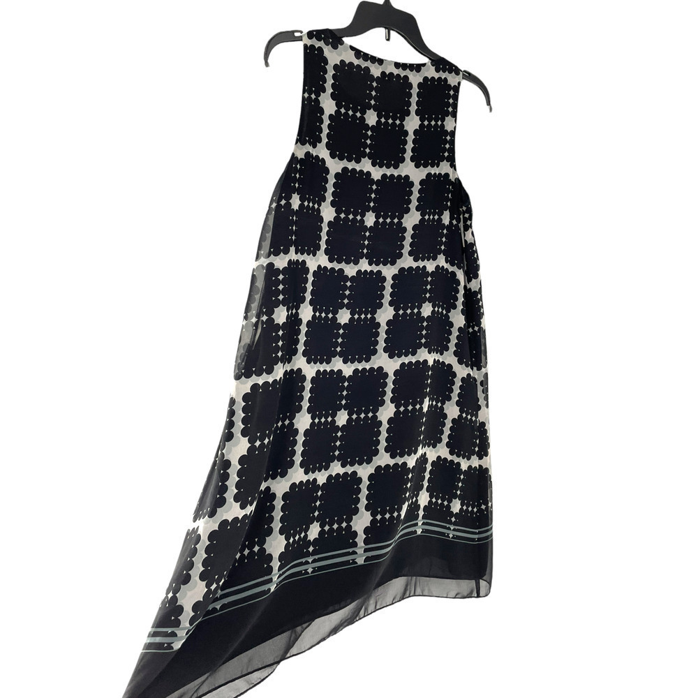 MAX STUDIO BLACK AND WHITE SLEEVELESS SWING STYLE DRESS - Picture 8 of 10